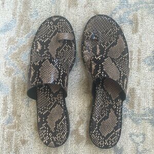 Freda Salvador croc sandal size 9